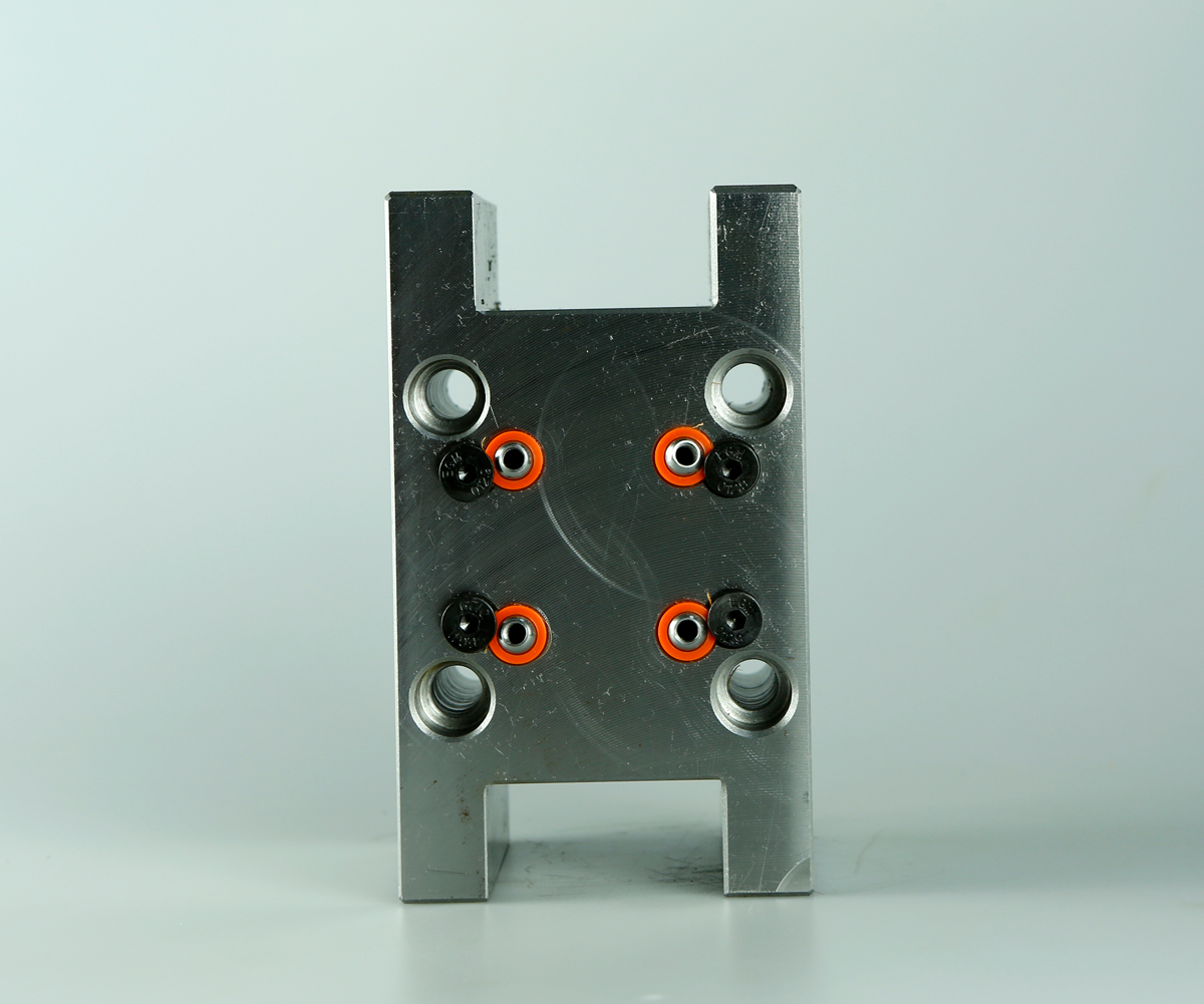 BMT雙主軸用雙外徑刀座